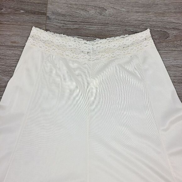 VINTAGE 1970s Ivory Lace Trim Slip Skirt Small-Medium - Picture 9 of 16